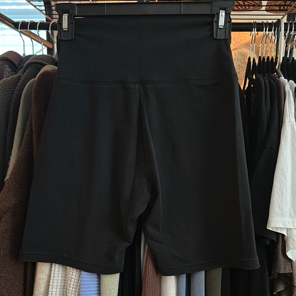 Aerie Black High-Waisted Bike Shorts - Picture 3 of 3